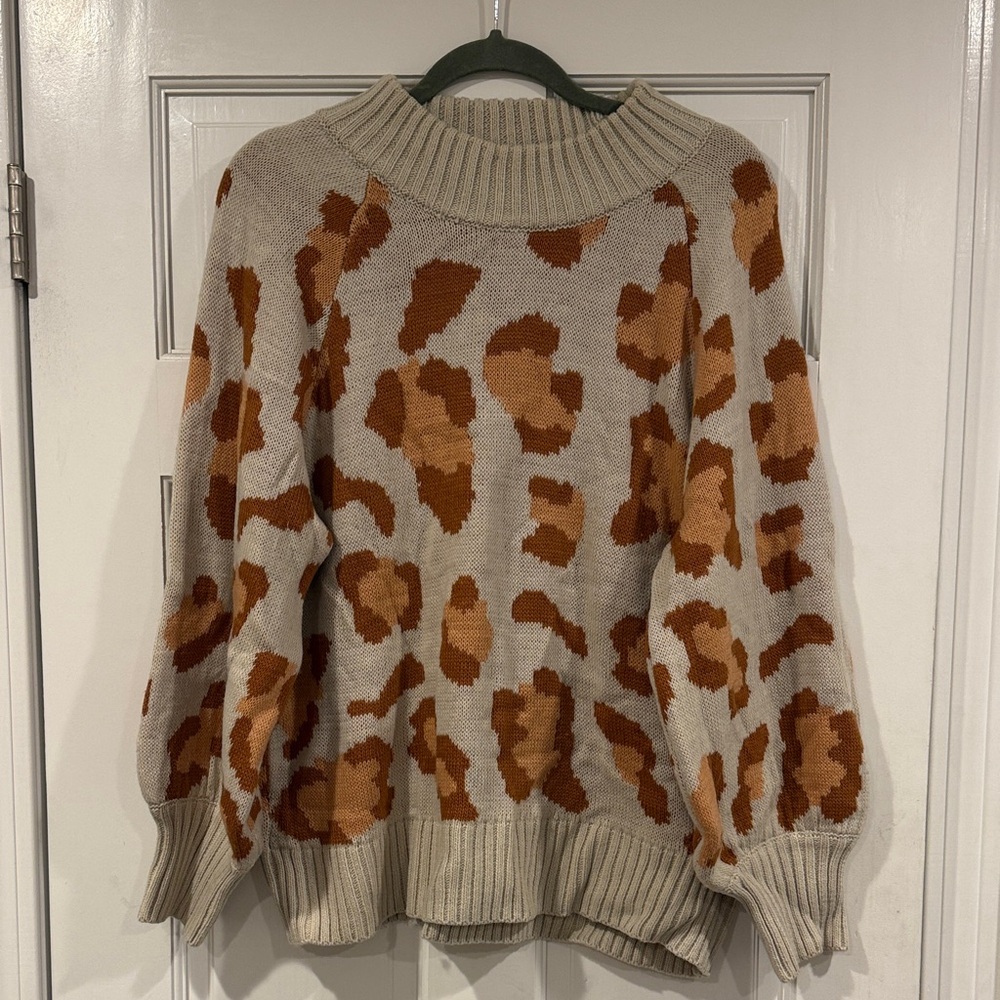 Women’s oversized leopard Sweater